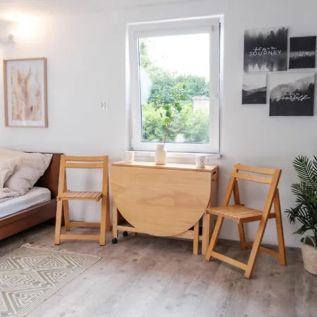 홈스테이 Garden - Old Town *